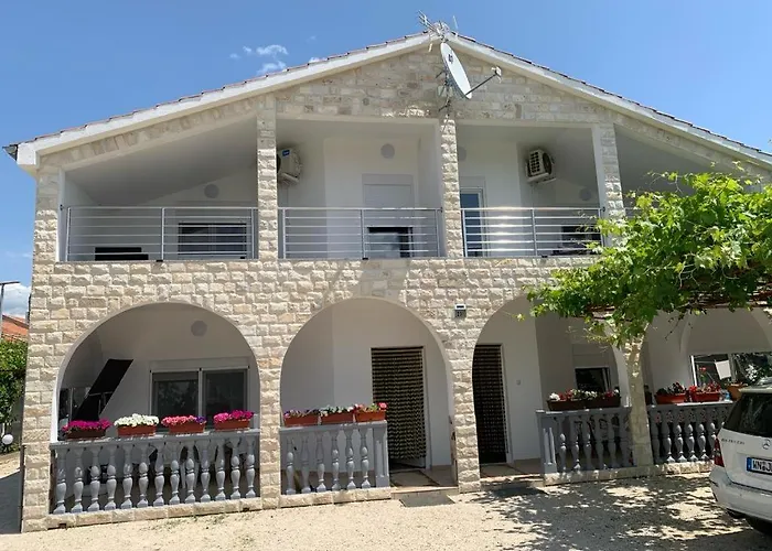 Fajen Apartament Sukošan